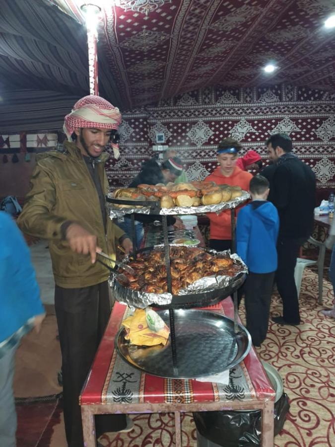 Bedouin Family Camp Hotell Wadi Rum Eksteriør bilde