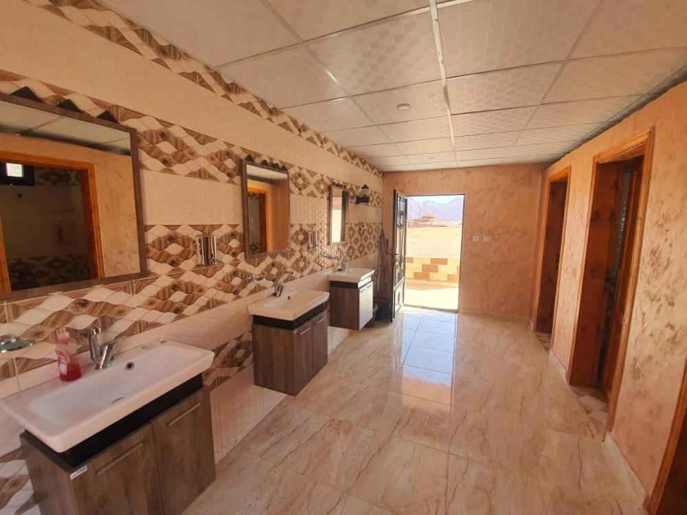 Bedouin Family Camp Hotell Wadi Rum Eksteriør bilde