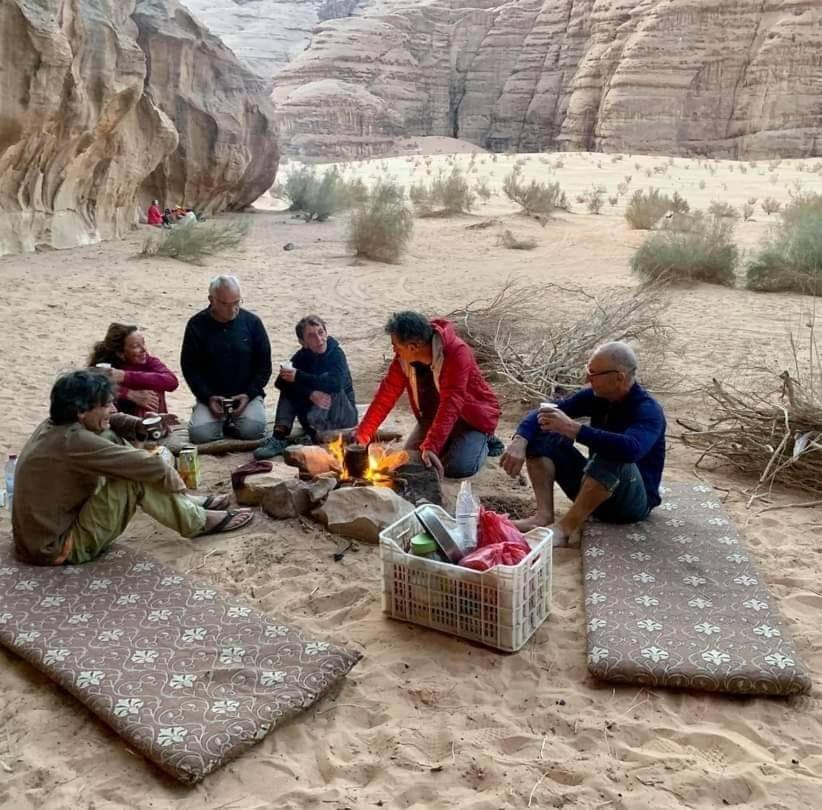 Bedouin Family Camp Hotell Wadi Rum Eksteriør bilde