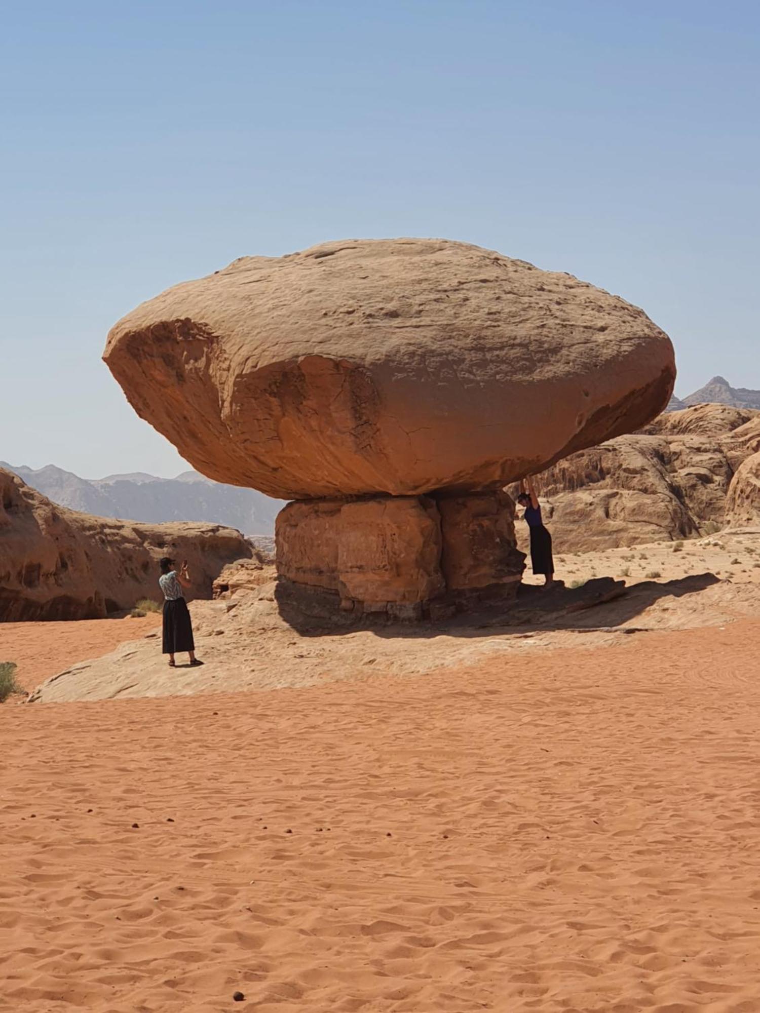 Bedouin Family Camp Hotell Wadi Rum Eksteriør bilde